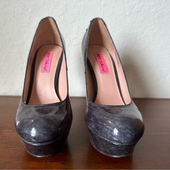 NICE PURLPLE AND PINK BETSEY JOHNSON PLAYFORM STILETTO HEELS - Picture 2 of 12